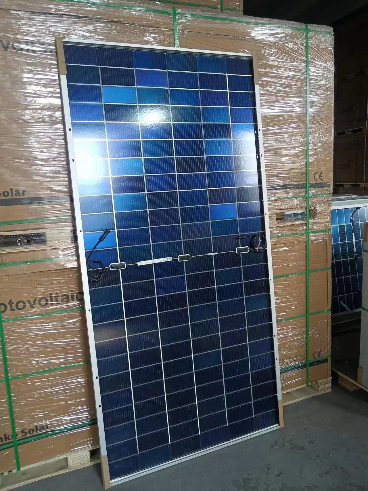 Le prix d'usine le moins cher pour les panneaux solaires PV de 410W 420W 450W 500W 540W 550W Jinko Trina Canadian Ja Longi Yingli pour le système d'énergie solaire.