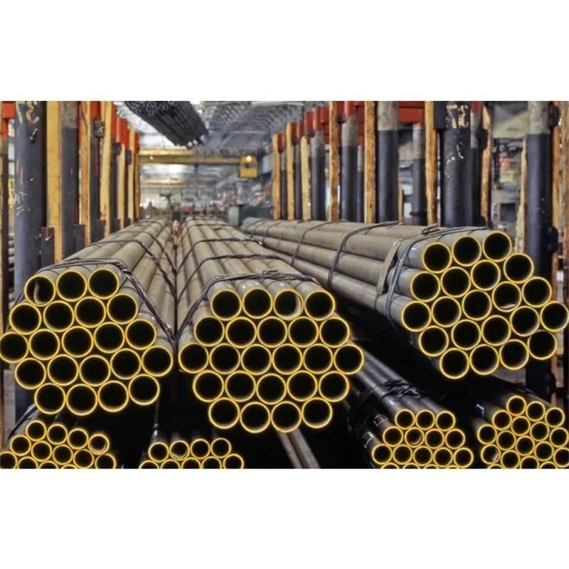 Hot Rolled Seamless Iron Carbon Steel Pipe Black Painted Bevel Ends with Plastic Caps