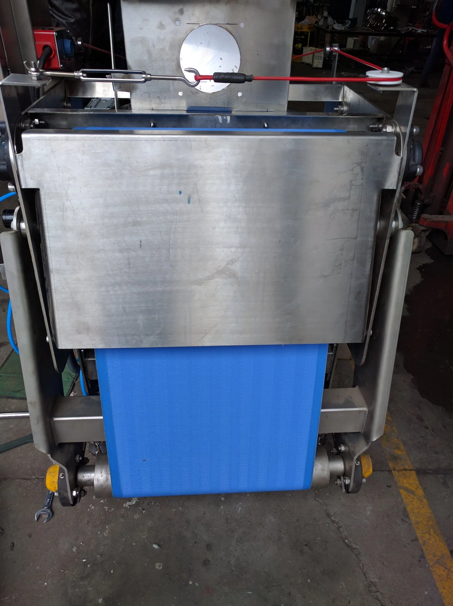 Small Belt Type Juice Press for Seabuckthorn Raisins