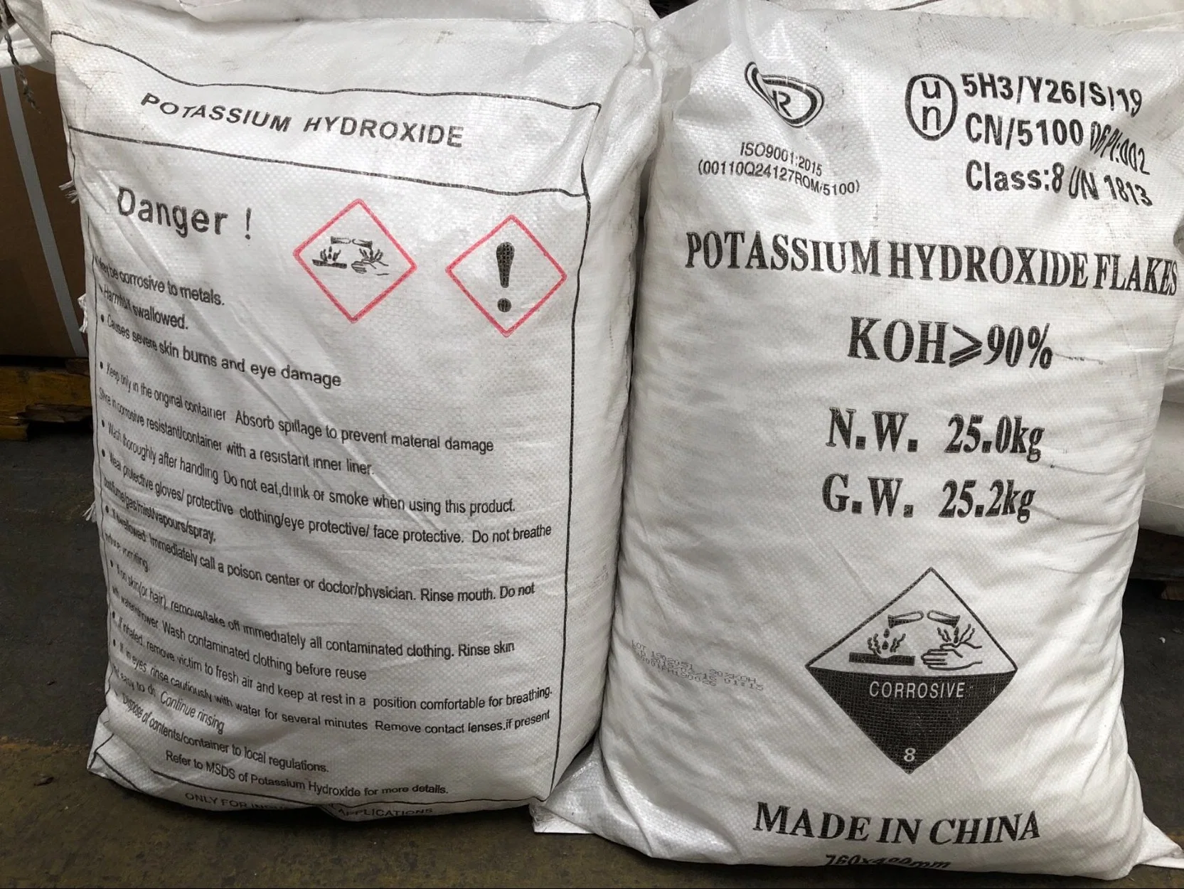 Fertilizer KOH Potassium Hydroxide Price of 90% Caustic Potash Potassium Hydroxide Flakes