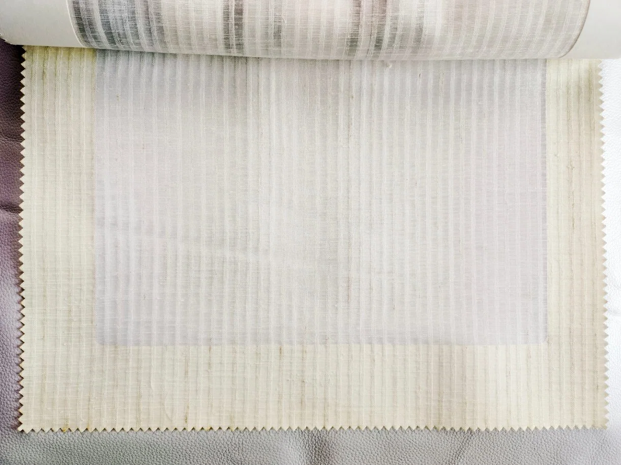 Grande largeur de linge de bonne qualité attend des fils fabriqués Sheer tissu Rideau