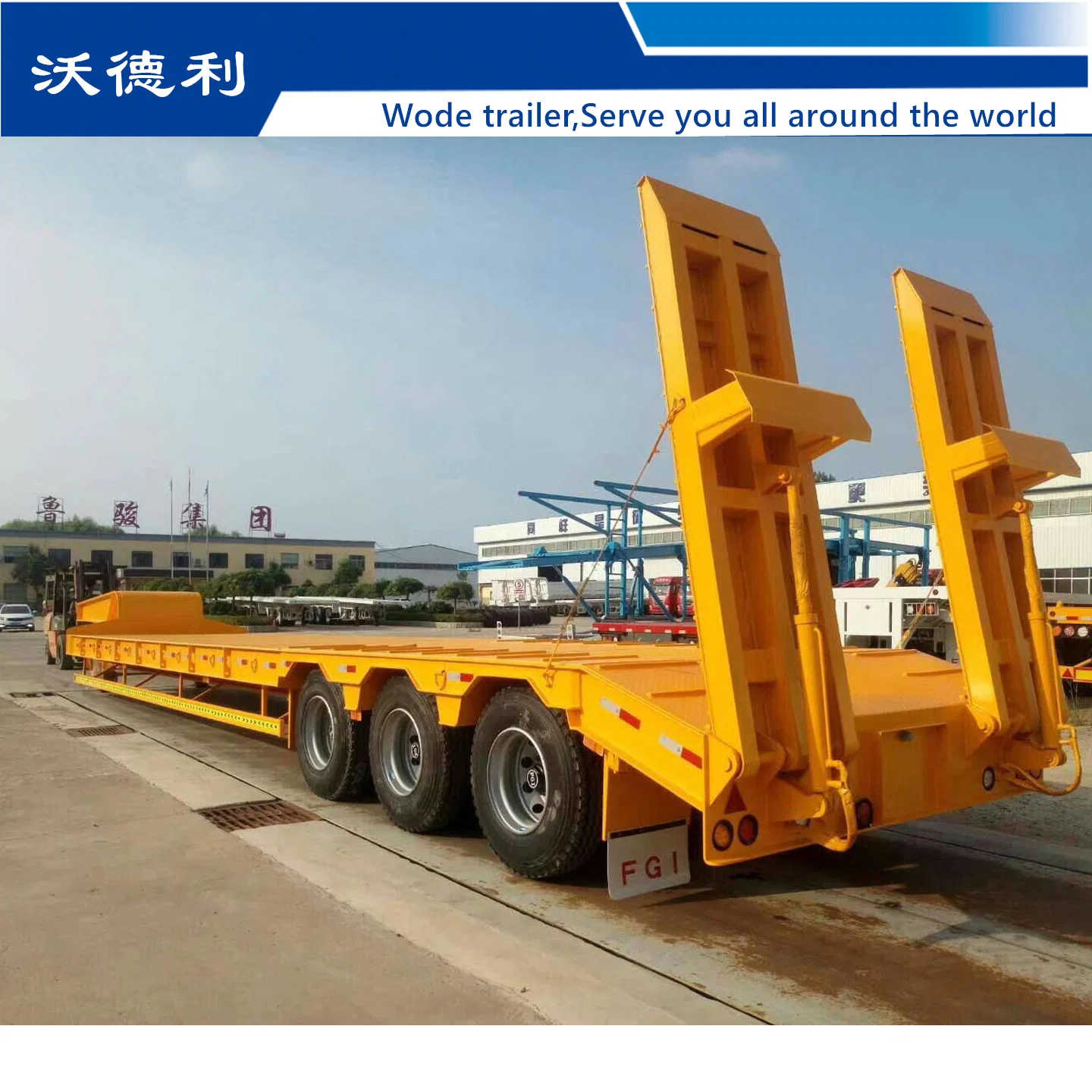 Deck Transport Heavy Excavator Tri-Axle Low Bed Semi Trailer