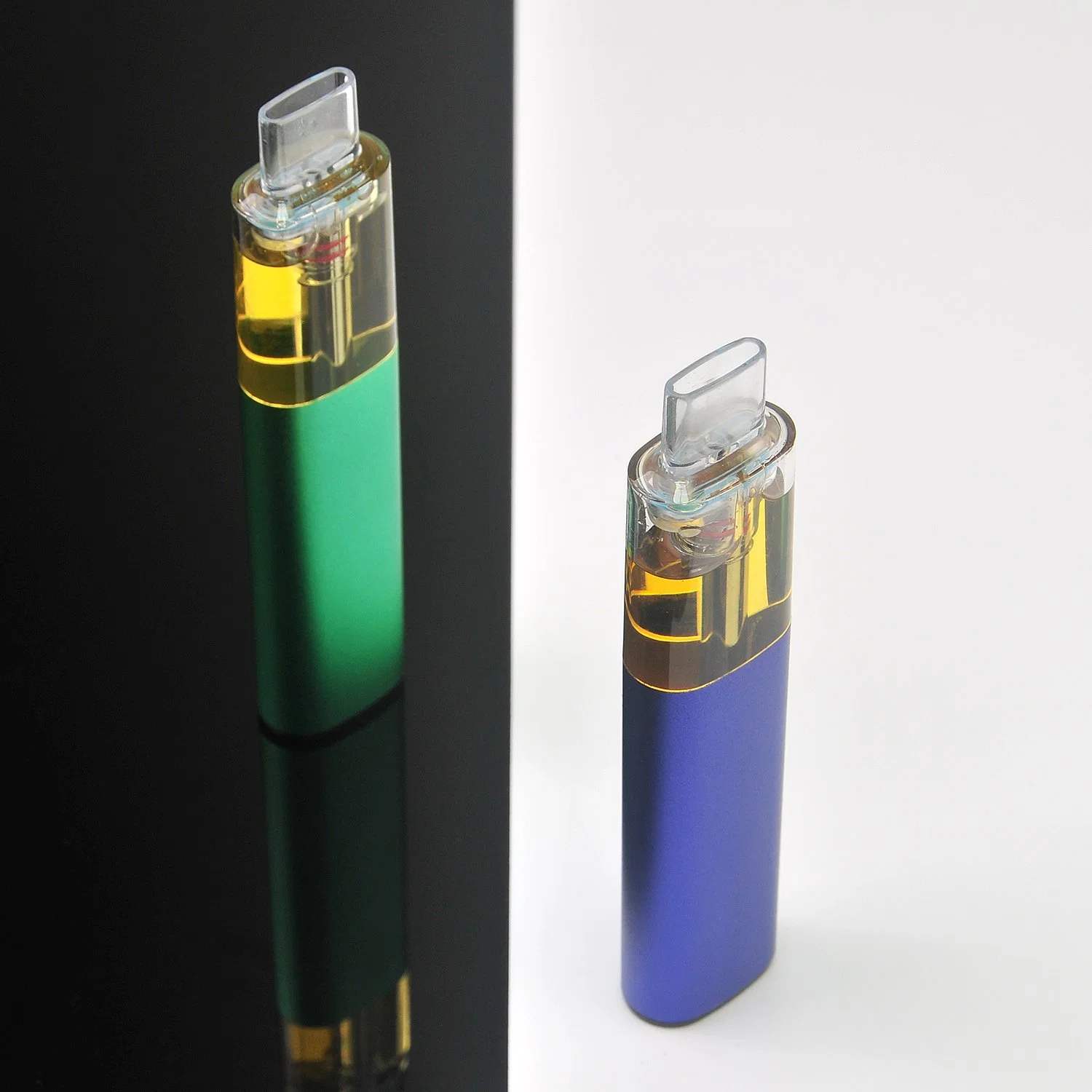 Hi5 Smoke Switch Vs Glamee Nova 4000 Puffs Disposable/Chargeable Vape Pen Disposable/Chargeable vape