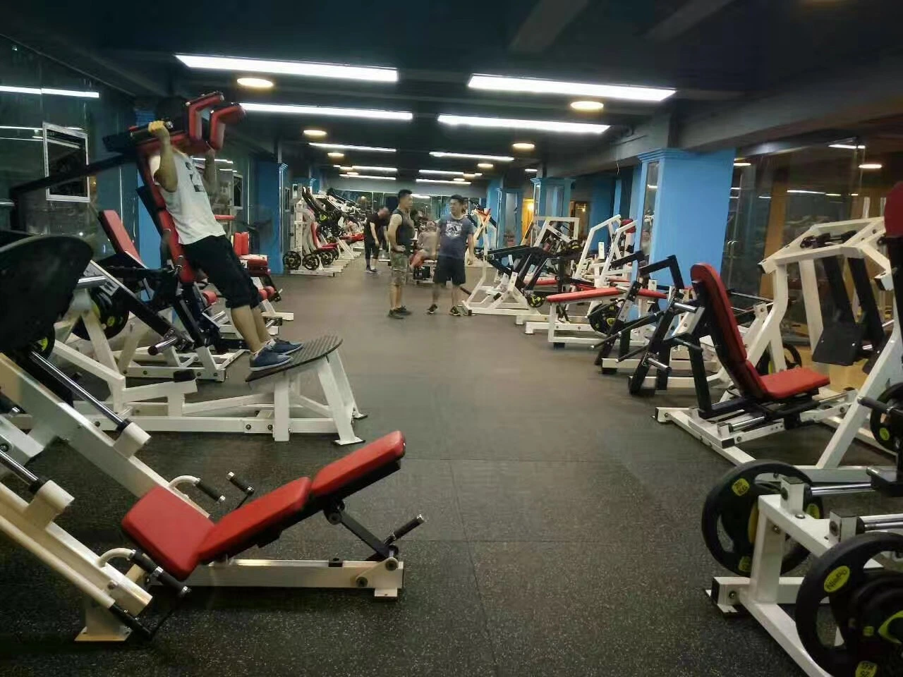 Salle de gym de l'équipement chargé de la plaque réglable Pente/ déclin/banc banc plat utilisé pour la maison