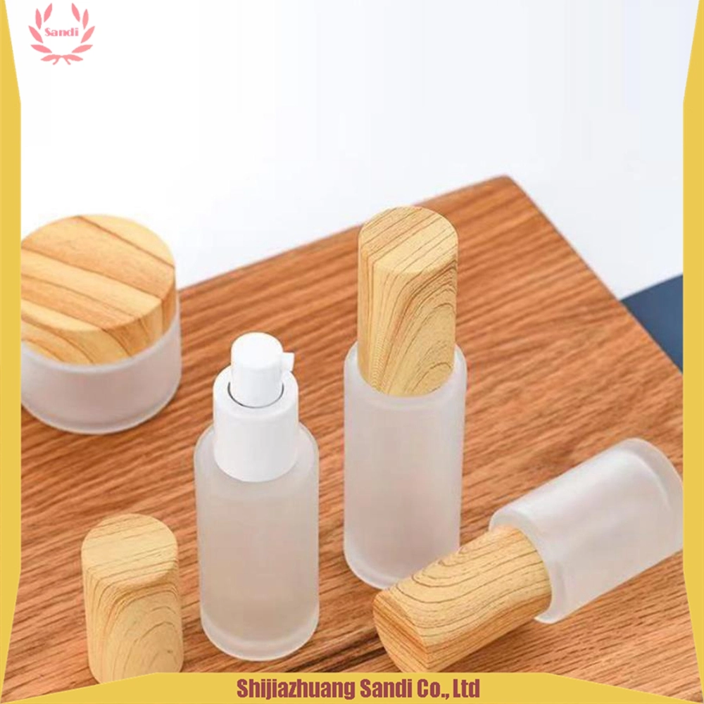 30ml 50ml 100ml Room Skin Clean Toner Clear Frosted Glass Spray Bottle with Bamboo Lotion Pump Lid