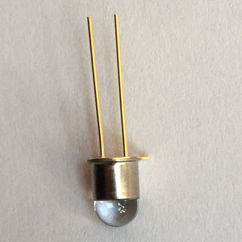 Détection analyse équipement d'automatisation CNC inspection automatique inspection intelligente DIP LED TO46 à 18 IR 850 nm à montage traversant