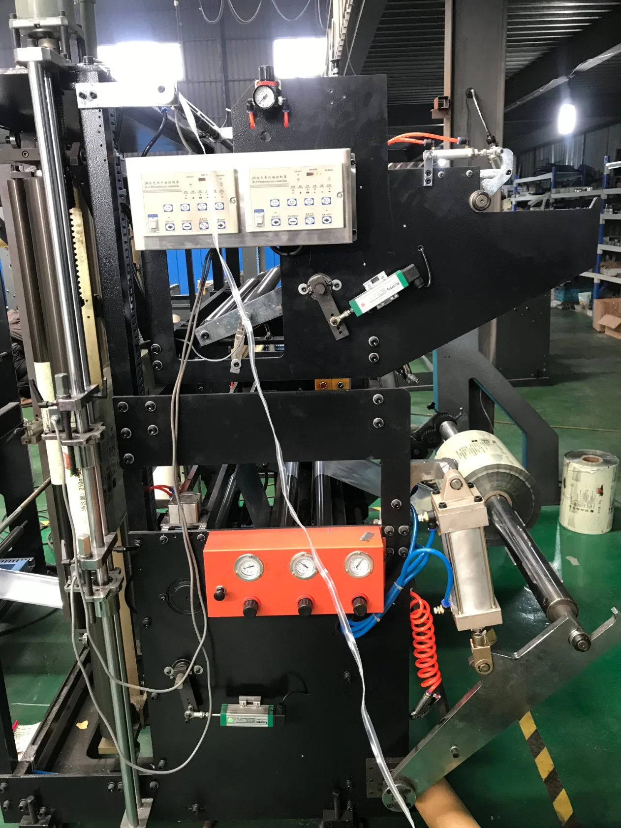 Muilt-Function Specialized Designed Powerful Automatic Stand-up Side Sealing Bag Making Equipment