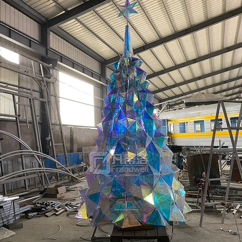 New Design Diamond Xmas Tree PVC Green Outdoor LED Christmas Tree for Christmas Decoration