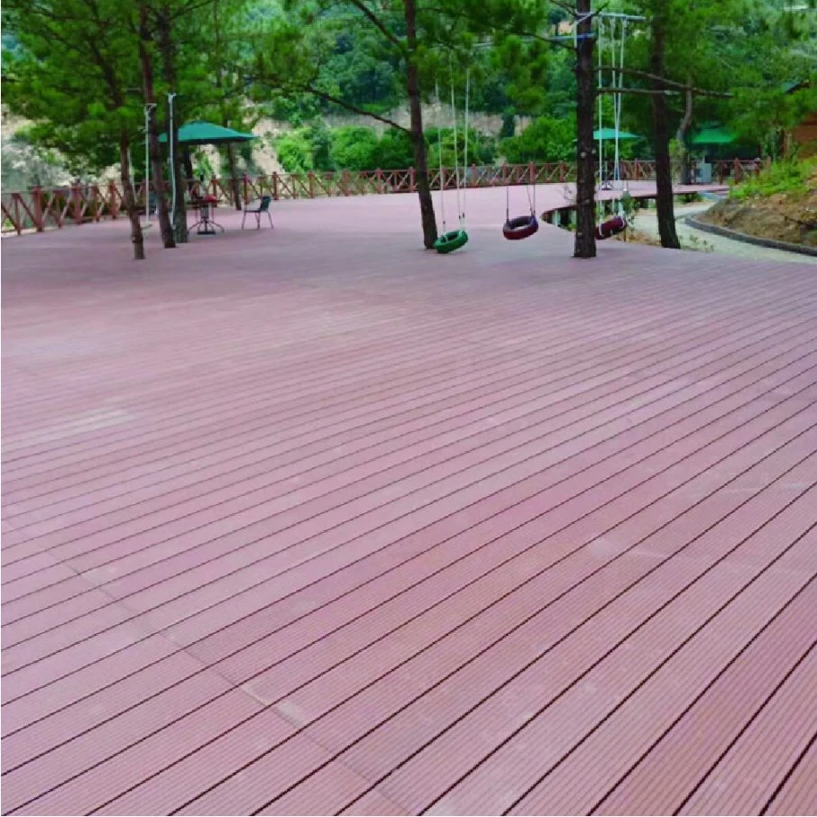 Les rainures de creux Flooring 150*25mm en plastique en bois composite Carte WPC Decking