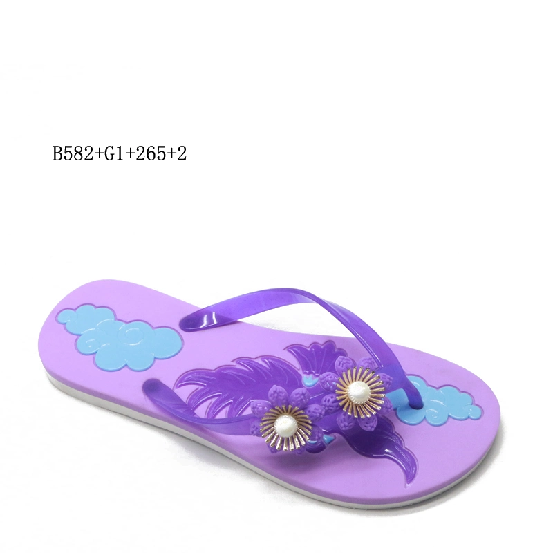 Custom Ladies Flip Flops Light Summer Slippers Slides Women Fashion Footwears