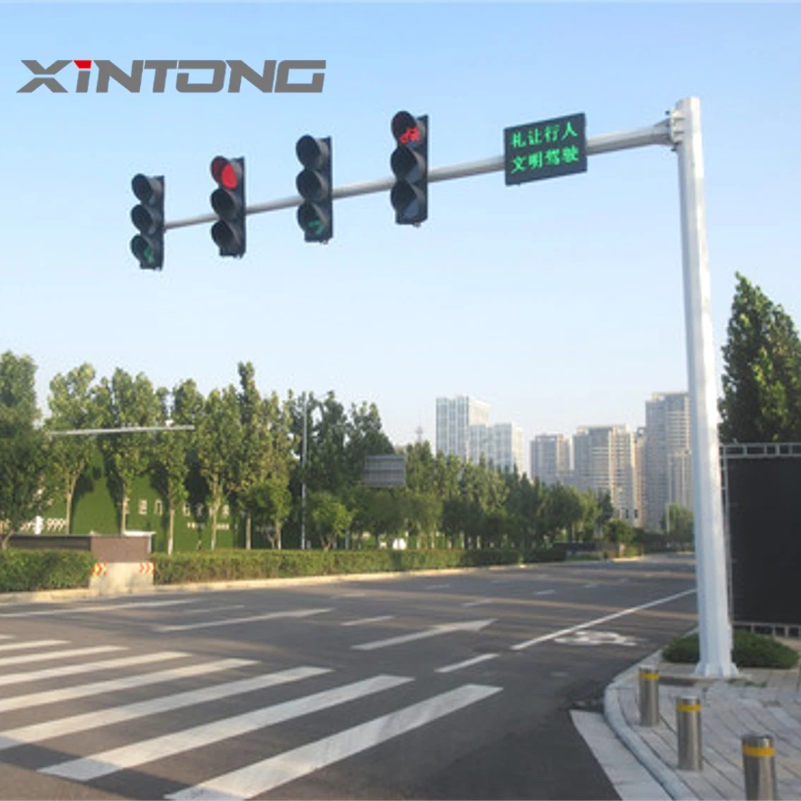 Tricolor Full Screen LED Traffic Signal Light 12V DC LED Traffic Light Equipment on Sale