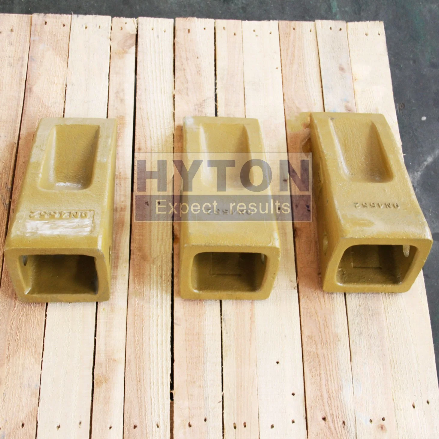 Bucket Tooth of Excavator Heavy Duty Bucket Teeth CH6 9n4552 Rock Teeth