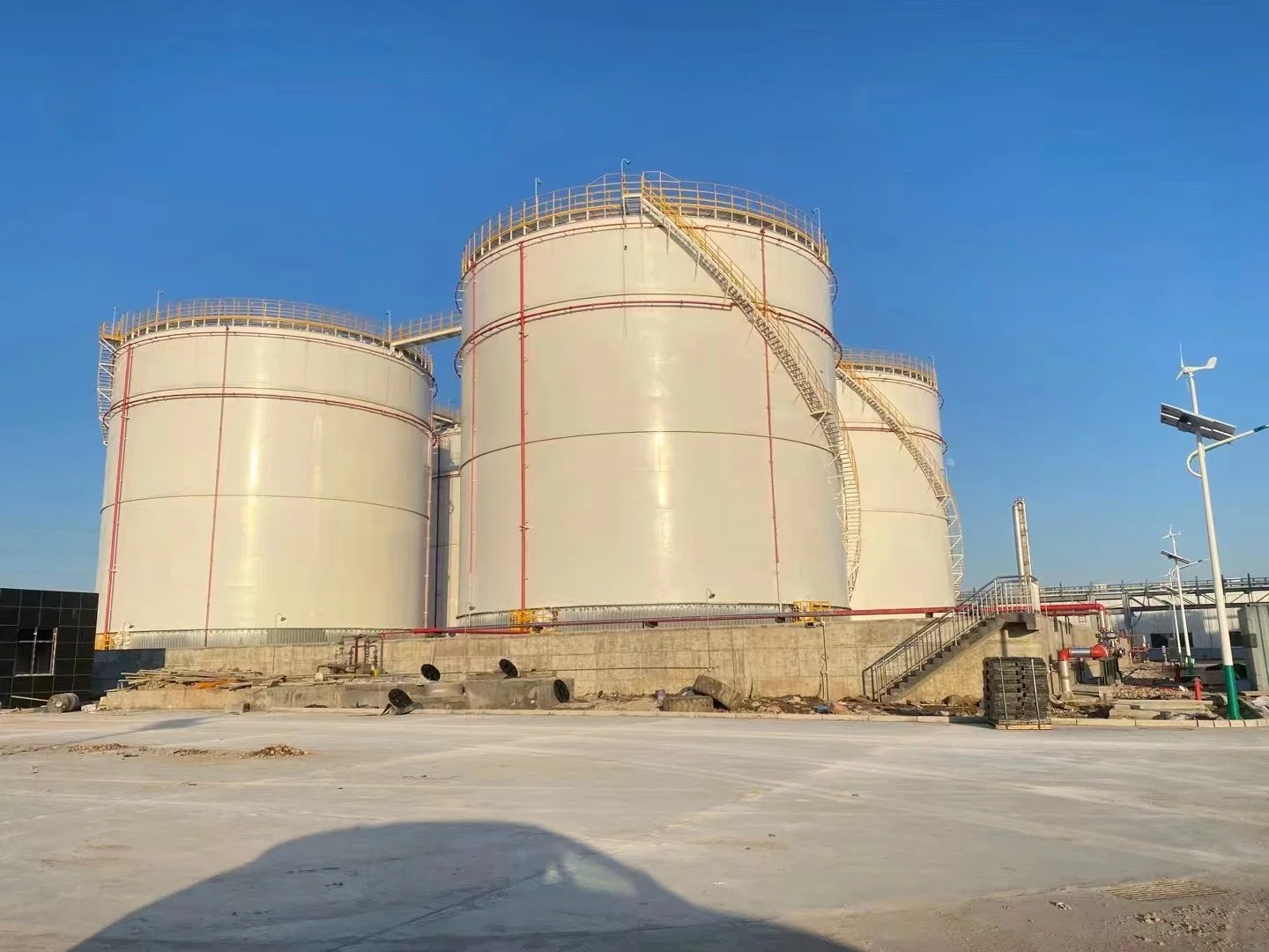 Stainless Steel Storage Tanks Chemical and Petroleum Storage Containers