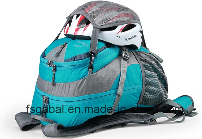 Outdoor Soft-Padded Back Cycling Sports Travel Bag with Helmet Pocket