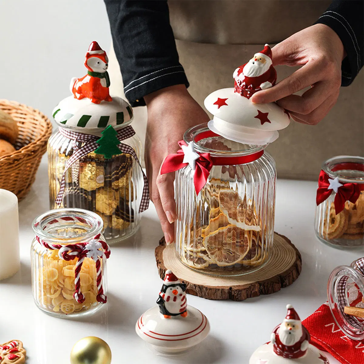 Christmas Candy Cookie Nut Sealed Glass Storage Jar with Lid