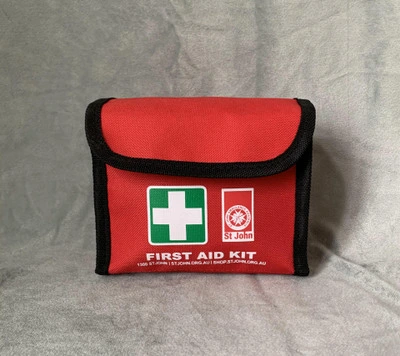 High Quality Mini Portable Pill Medicine Treatment Rescue Bag Outdoor Camping Survival Emergency RPET First Aid Kits