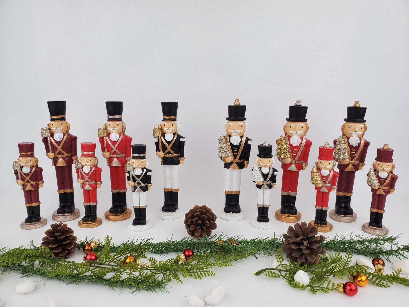 Christmas Ornament OEM ODM Resin Tabletop Decor Candlestick Holder Wholesale/Supplier