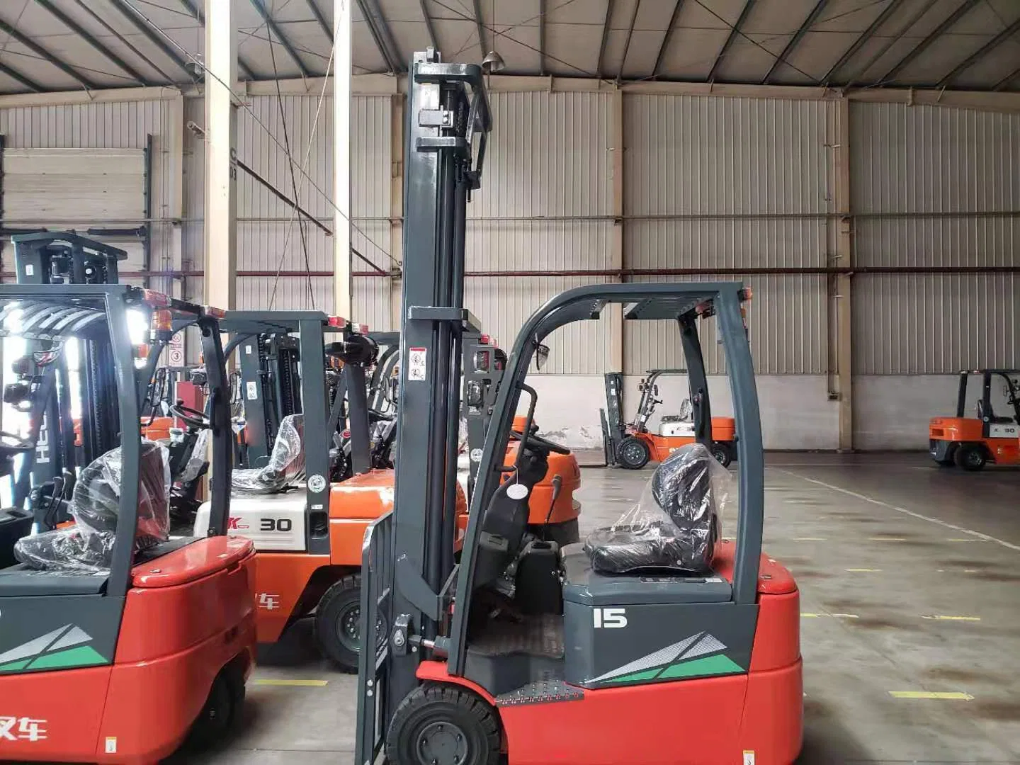 محرك البنزين Heli 1.8طن بنزين ForkLift Cpqd18 مع CE