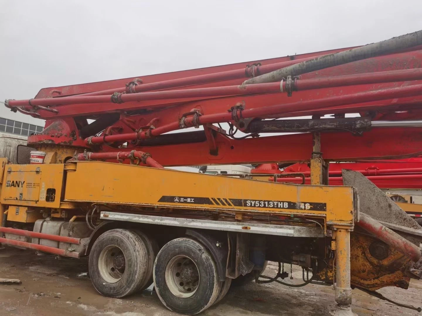 Concrete Mixer Machine 43 Meter Used Concrete Pump Heavy Equipment