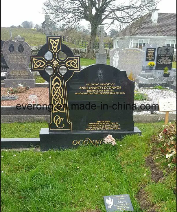 Hungary Tombstone European Style Engraving Granite Grave Monument for Cemetery