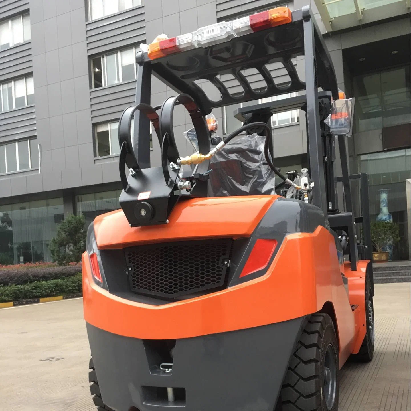 3 Ton Gasoline Forklift Truck with Nissan/Chinese Engine