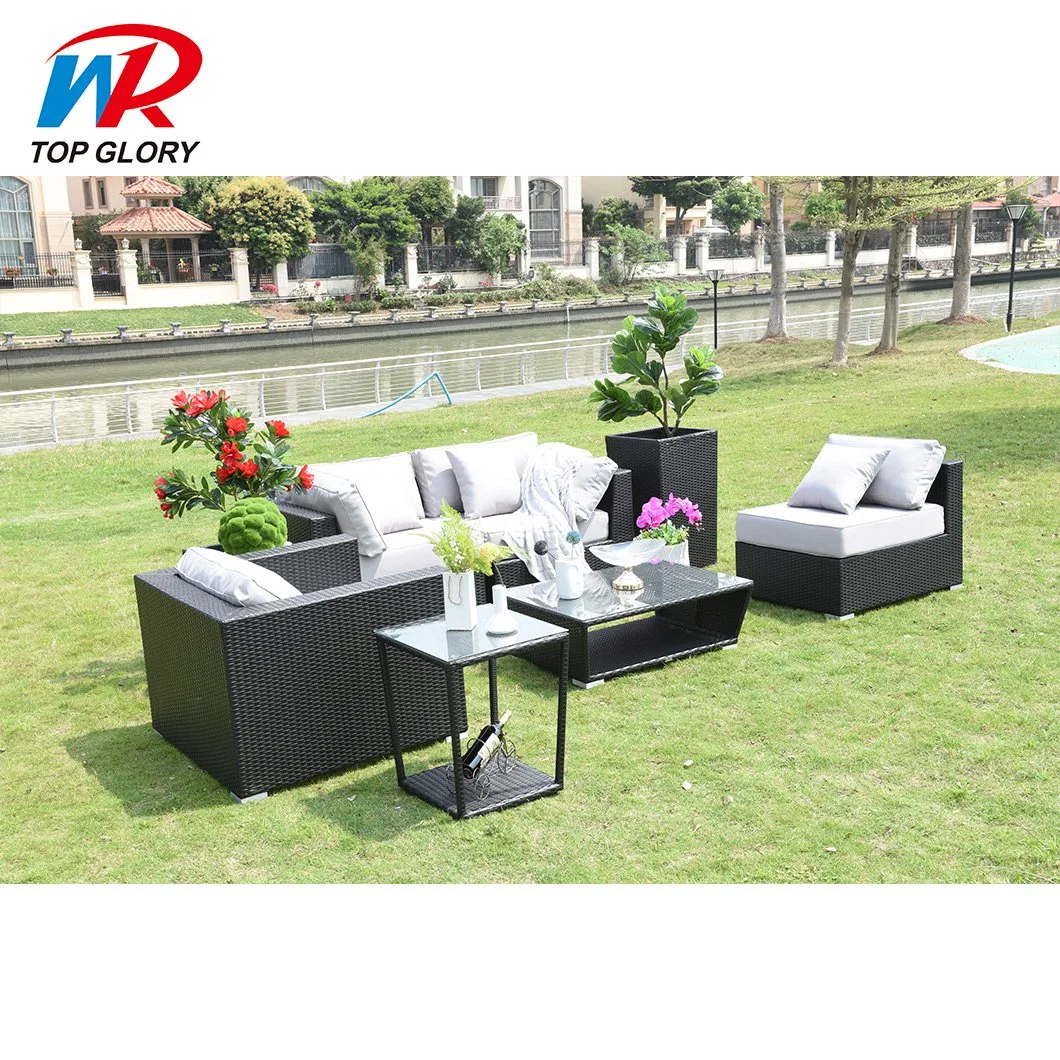 China Luxus Modernes Design Garten Sofa Set Eisen Rattan Outdoor Möbel