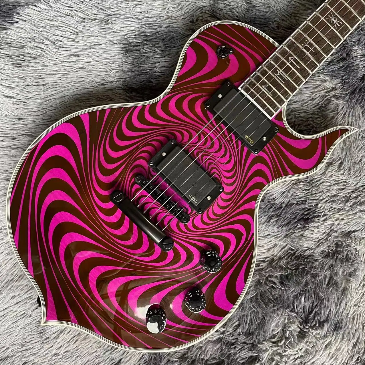 Grand personnalisé de couleur pourpre Emg ramasseur Passive Wydle Style audio de guitare électrique