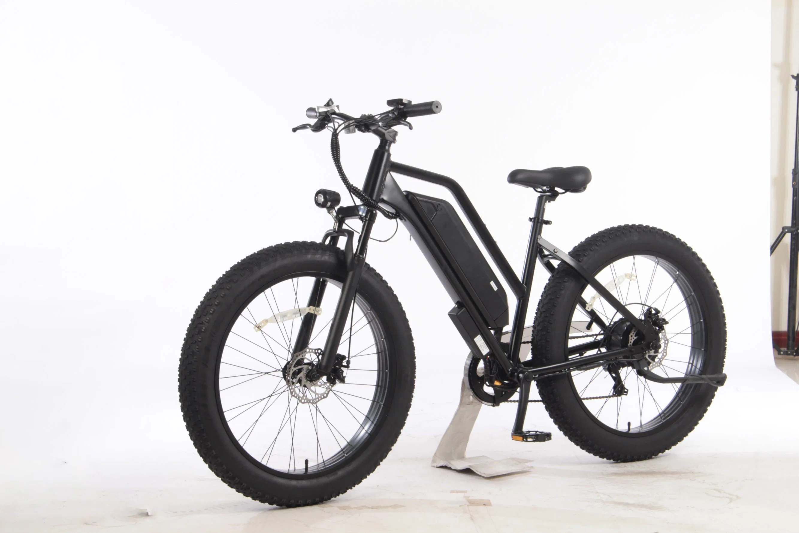 Hot Sale New Style Fashion 48V 500W 26inch 7speed City Dirt Bicycle High Speed Electric Bike E Bicycle for Adults