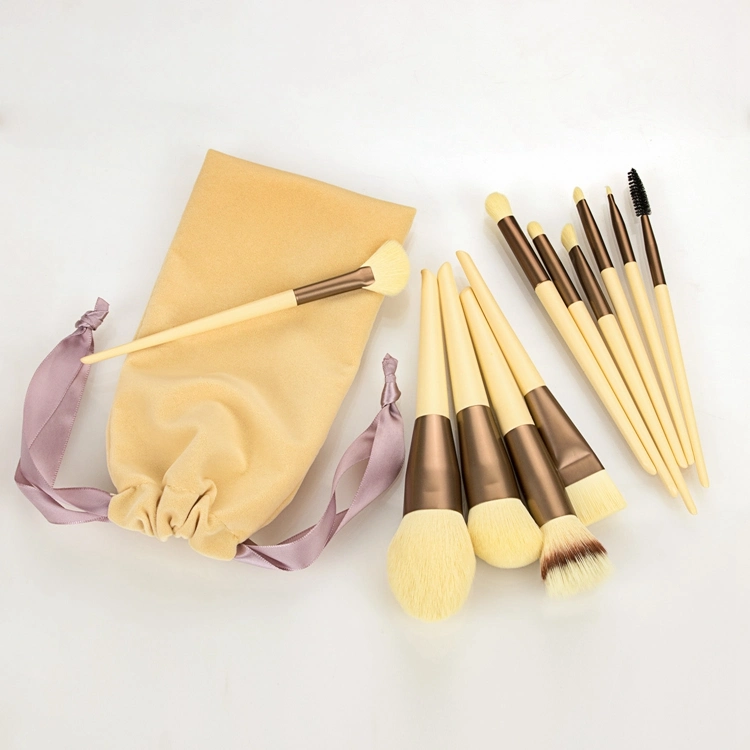 Professional 12pcs fromage Jaune Fard à paupières manche en bois Jeu de la fondation de la Brosse brosse de maquillage avec sac de cadeaux