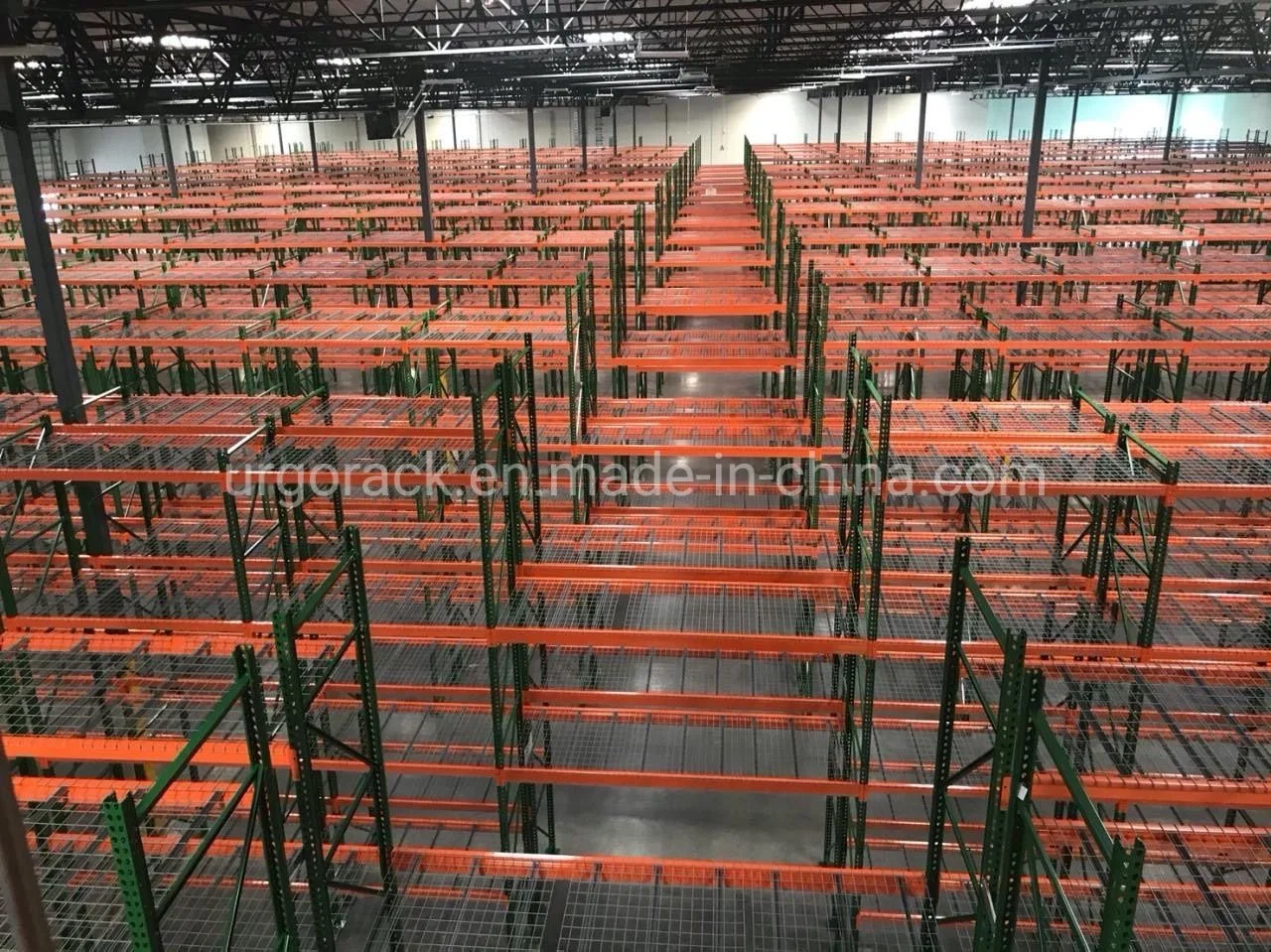 Us Type Heavy Loading Teardrop Pallet Racking