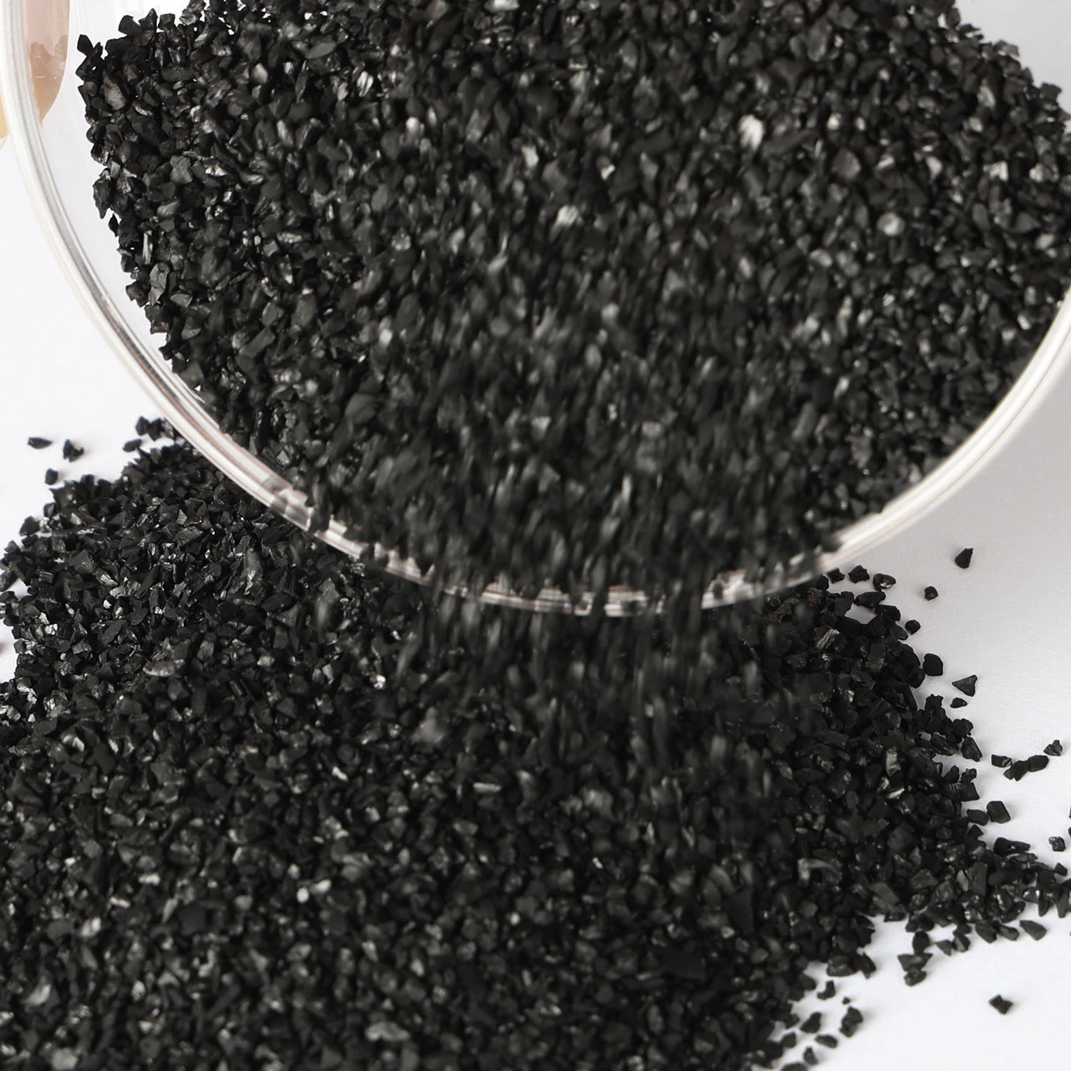 440 Kg Per Cubic Meters Stacking Density Black Coconut Shell Granular Activated Carbon Mainly Purposed in Semiconductor Industries
