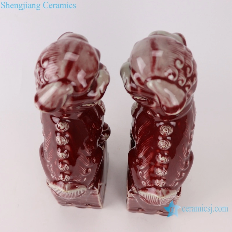 Rztf01 Jingdezhen Color Glaze Longhong Squating Ruby Red Ceramic Foo Dog Statue