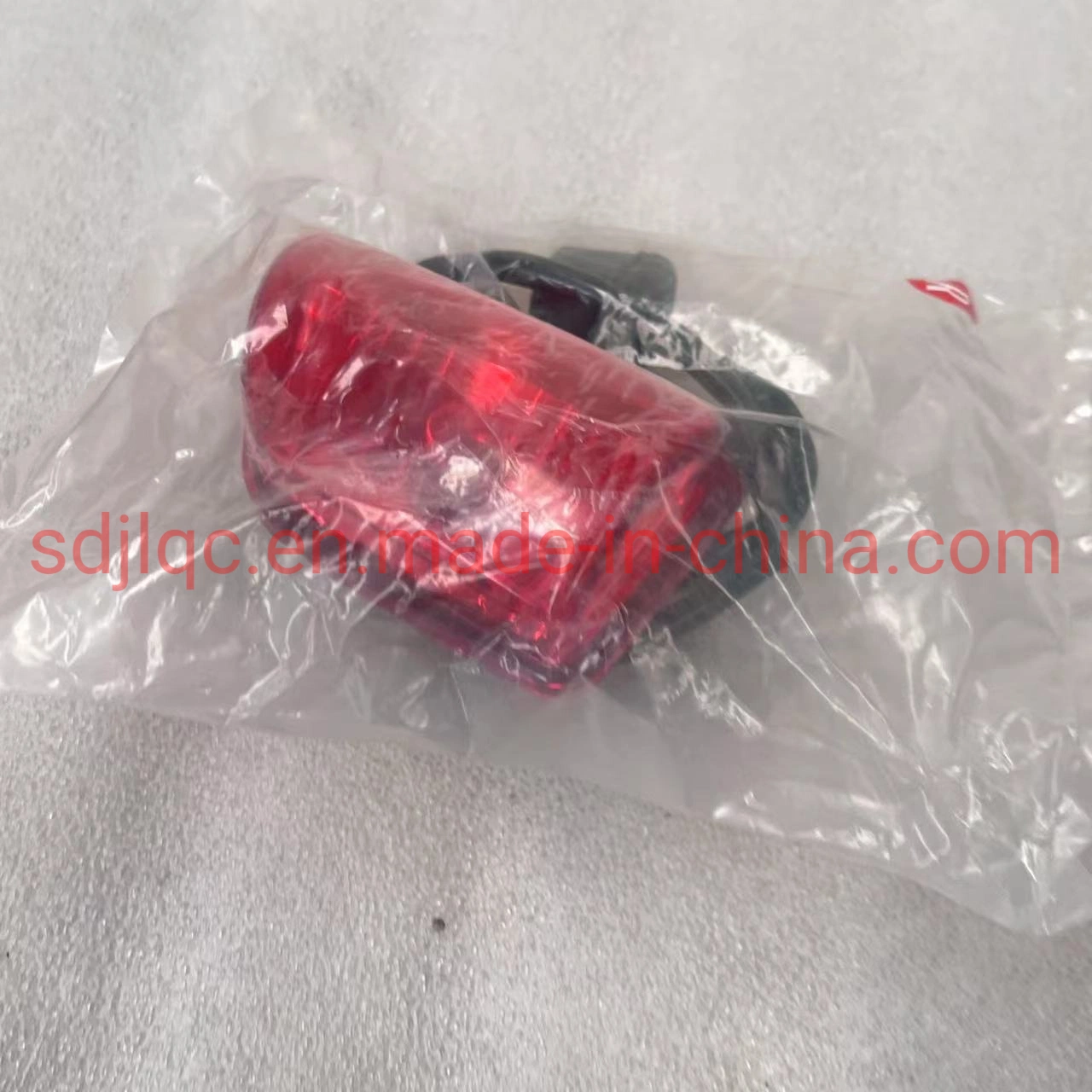 Luz de presença traseira para HOWO TX7 T7h Sinotruk Strak G7 C7 luz de Advertência da luz de marcador Wg9925720005 Wg9925720006