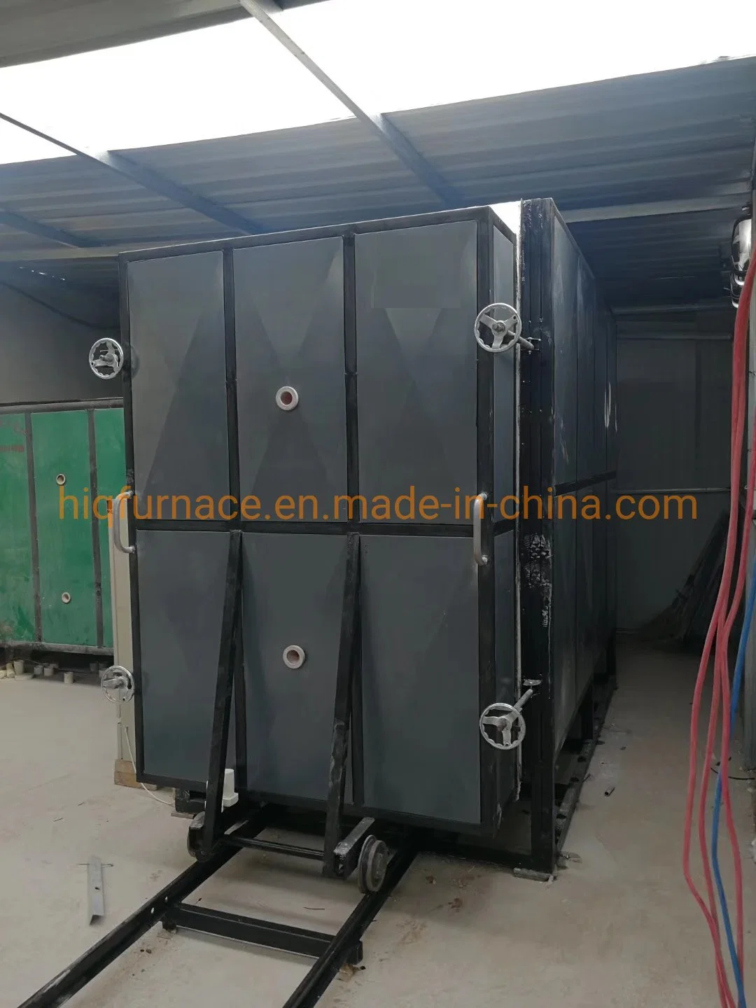 Electric Type Shuttle Ceramic Pottery Kiln, 1300. C 1200. C 1000. C Box Heat Treatment Laboratory Ceramic and Pottery Firing Kiln