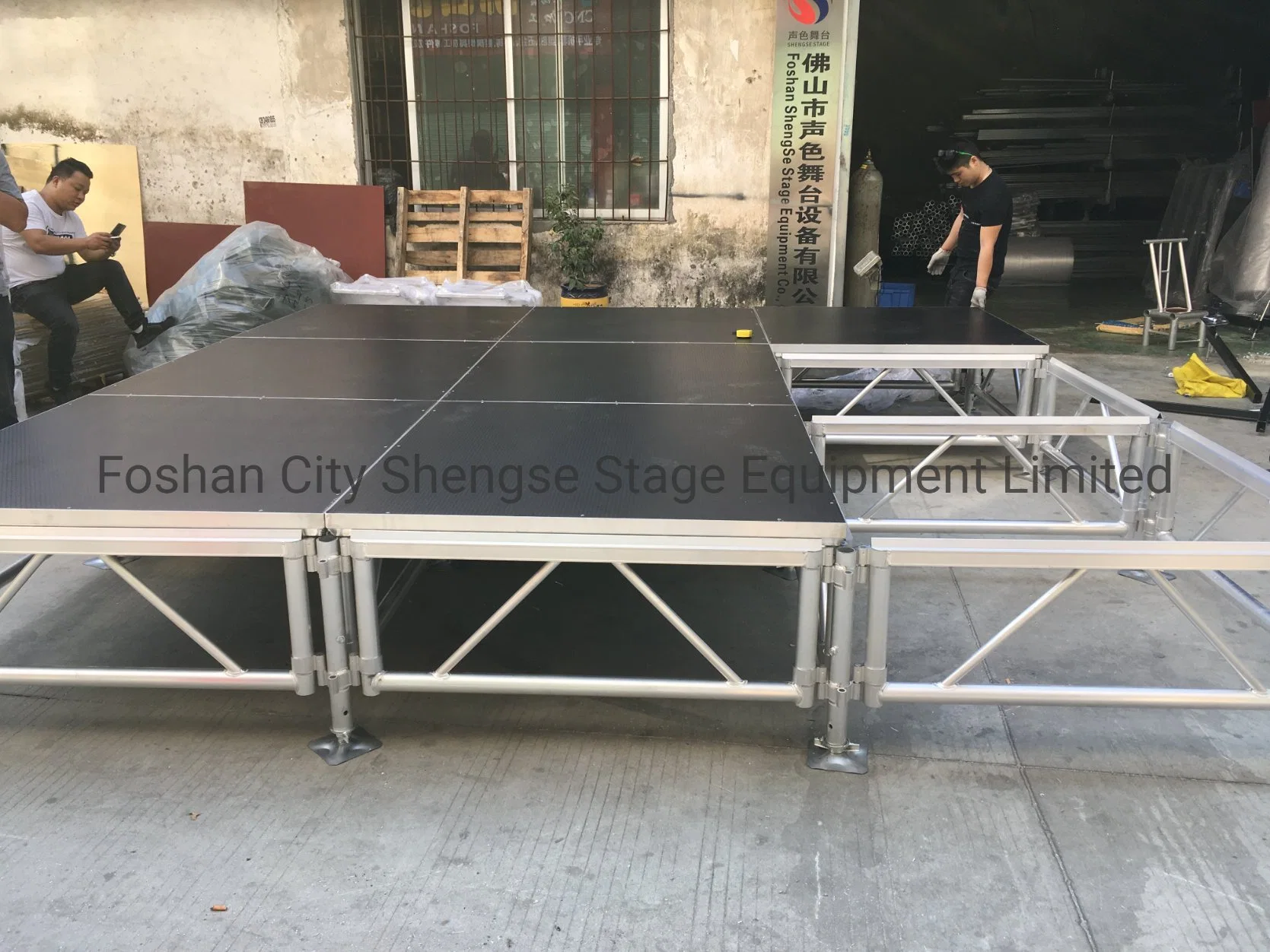 Hot Sale Height Adjustable 4&prime; X4&prime; Outdoor Wedding Assemble Mobile Aluminum Truss Stage