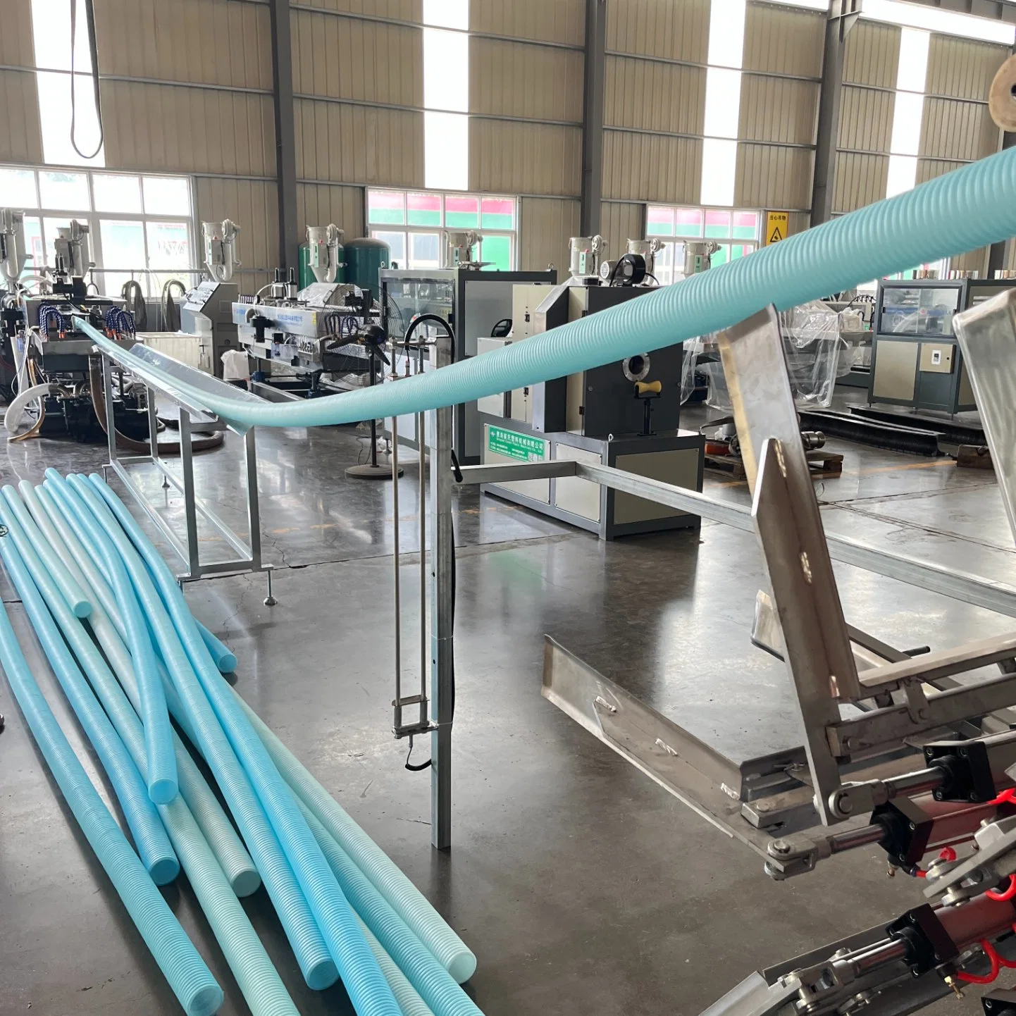 Plastic PVC PP PE Single Wall Corrugated Cable Protection Pipe Production Line/Extrusion Machine