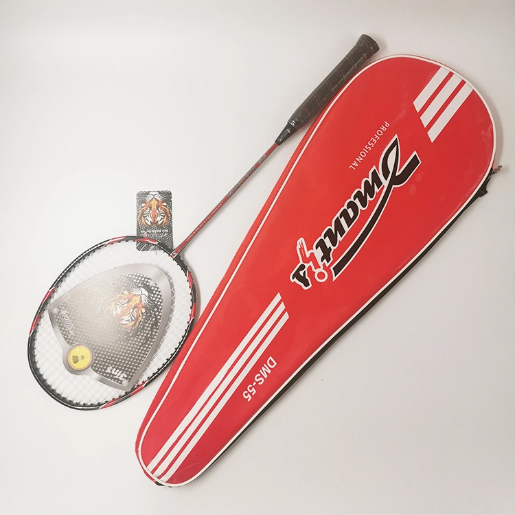 Meilleure vente de la moitié du carbone des raquettes de badminton Raquette Badminton poids léger de haute qualité Raquette Badminton Dmantis carbone le moins cher