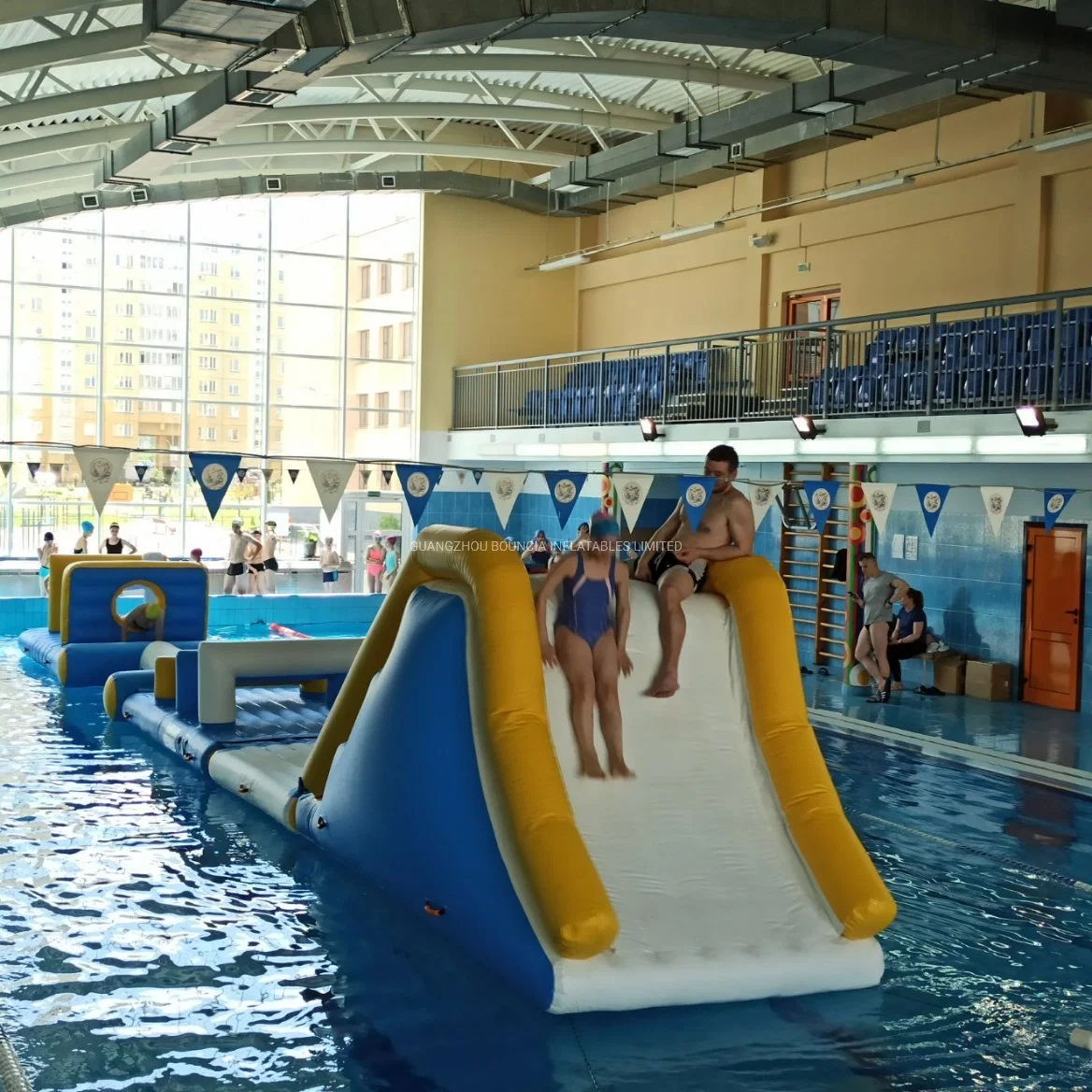 TUV Diapositiva Mini Juegos equipo juegos al aire libre para niños Tobogán tobogán de agua Parque Acuático fabricante