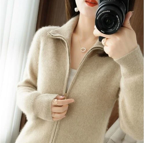 Fashion Clothing / Cashmere Sweater / Knitting Wear