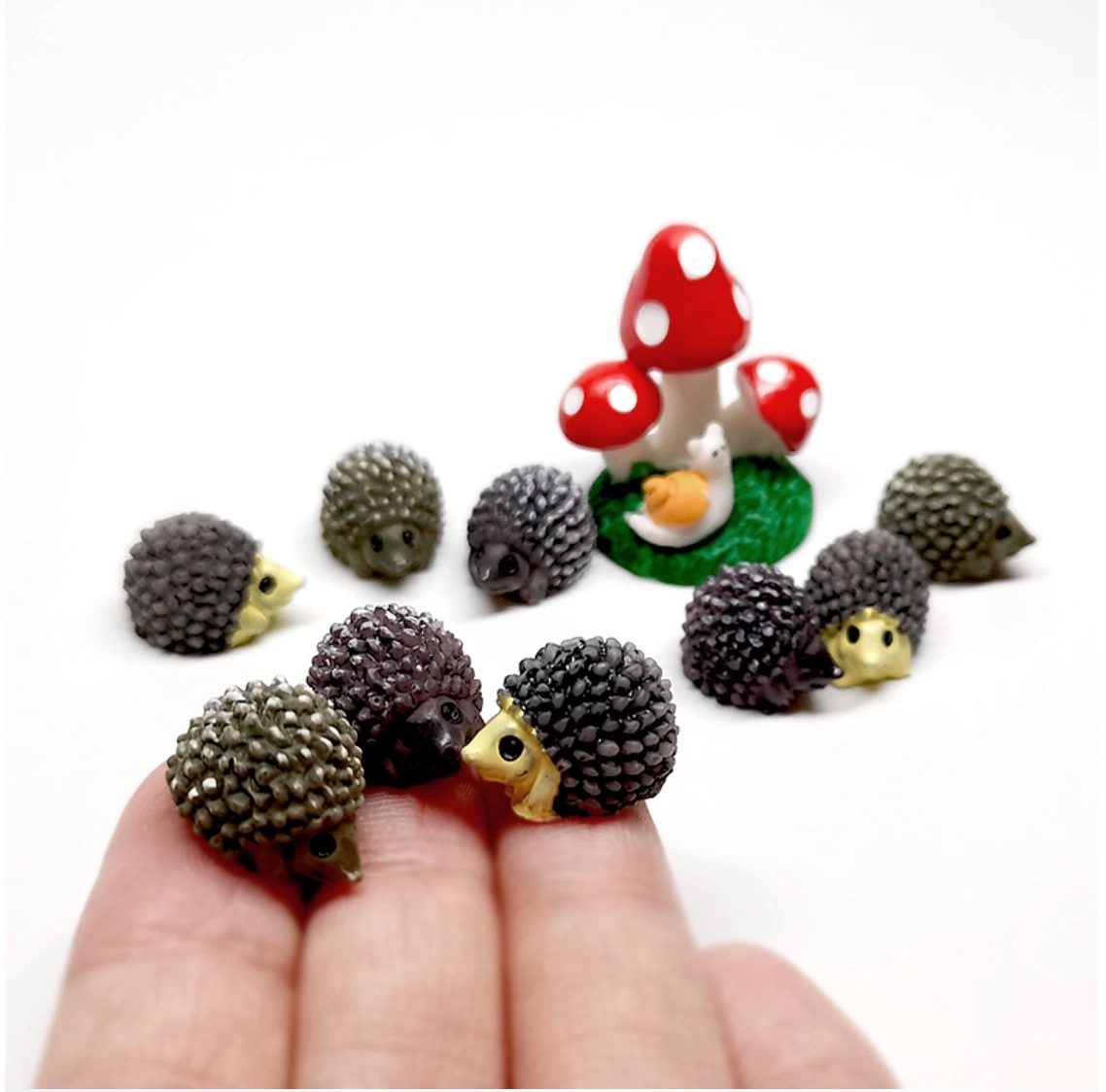 Artificial Mini Hedgehog Mushroom 3D Resin Craft Decorative Garden Crafts