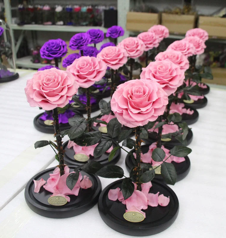 Glass Display Dome with Wooden Bottom Hot Selling High quality/High cost performance  Decorative Preserved Rose Gift Box LED Light Glass Europe Medal