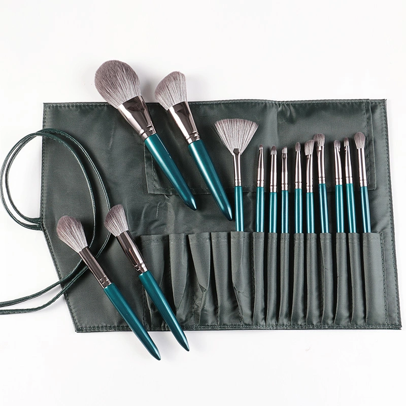 Make-Up Pinsel Set Kosmetik-Werkzeuge Flat Foundation Beauty Produkt Eyeliner Set mit EyeShadow Bürsten mit PU-Beutel