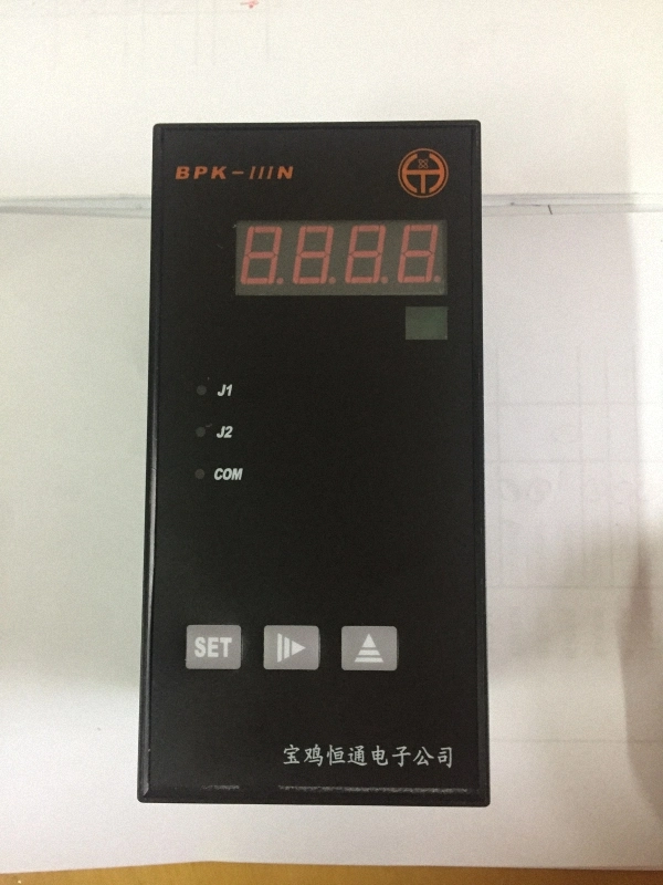 Black Plastic Material pressure  temperature Displays The Instruments with Controlles