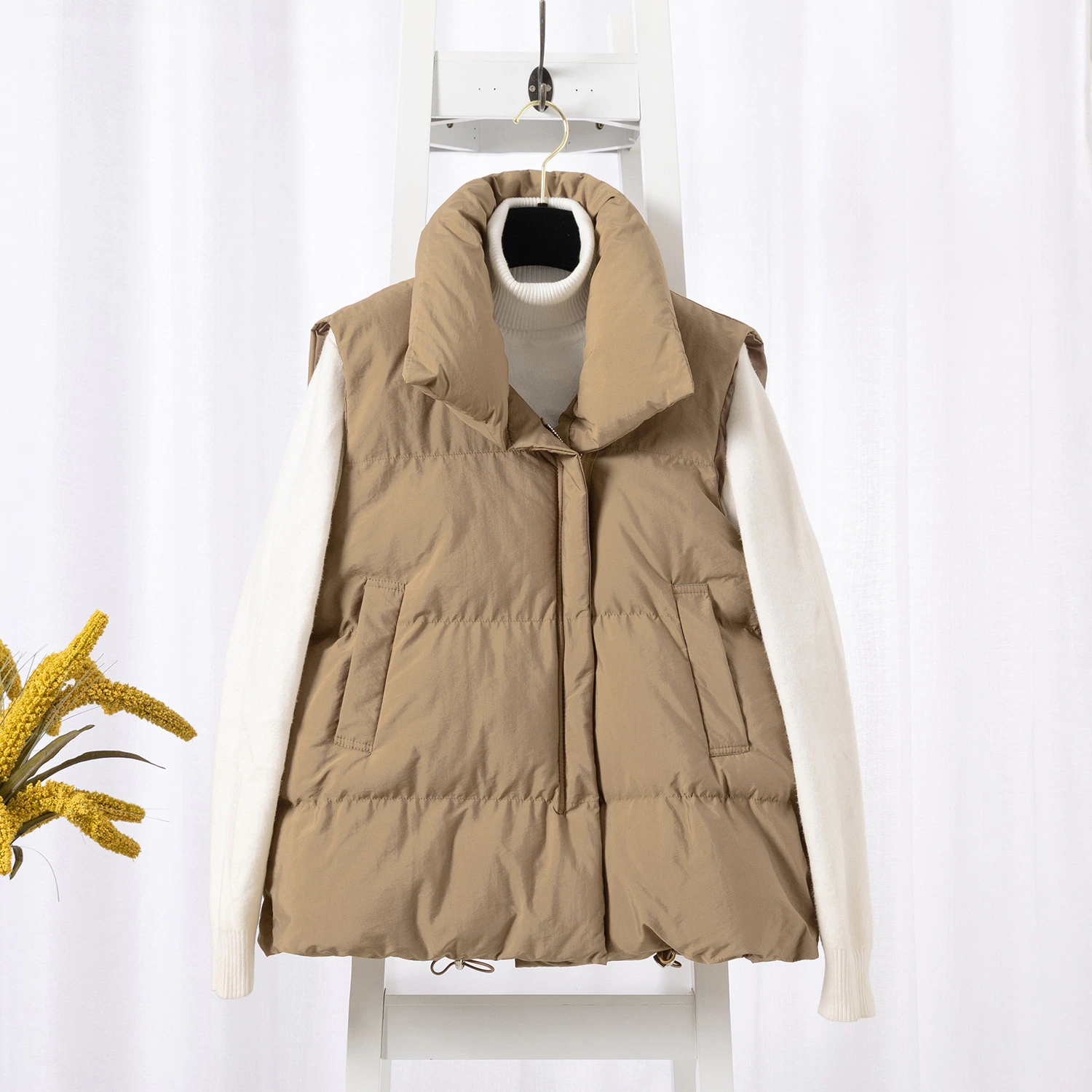 Women&prime; S Vests Wear Fashionable Down Cotton Horse Clips in Autumn and Winter