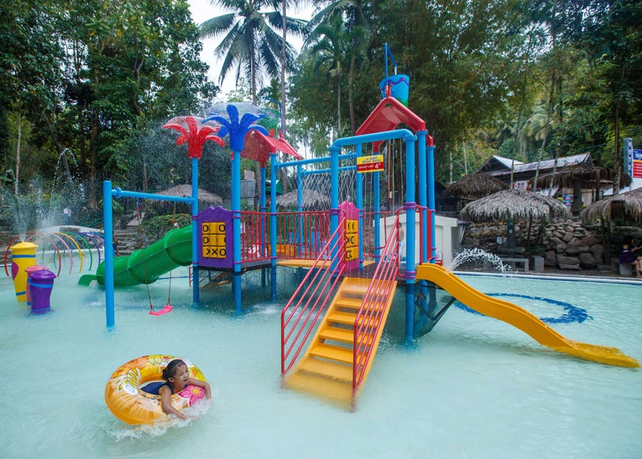 Équipement de terrain de jeu aquatique du parc aquatique Tour en fibre de verre avec aire de jeux aquatiques.