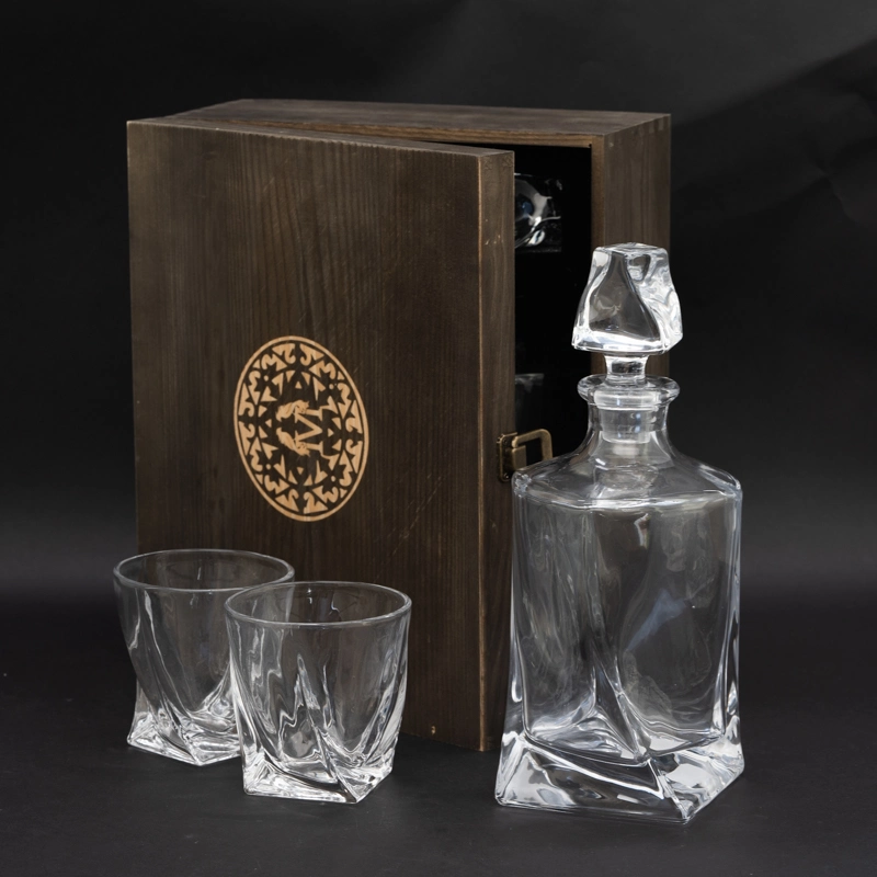 Unique 840ml High quality/High cost performance  Three Pieces Wine Decanter Set with Wood Box