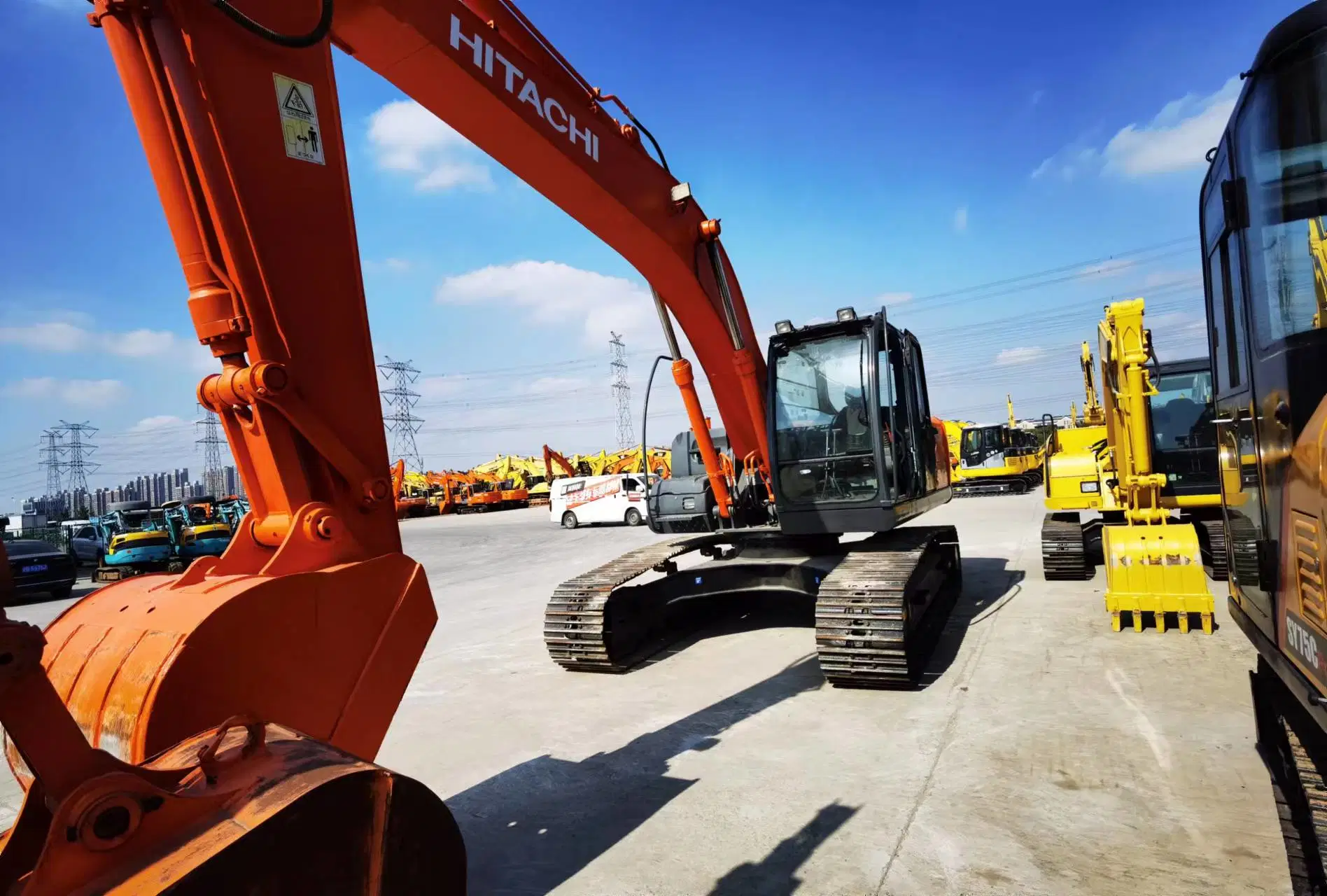 Second-Hand Construction Equipment 24ton Hitachi Zx240 for Sale