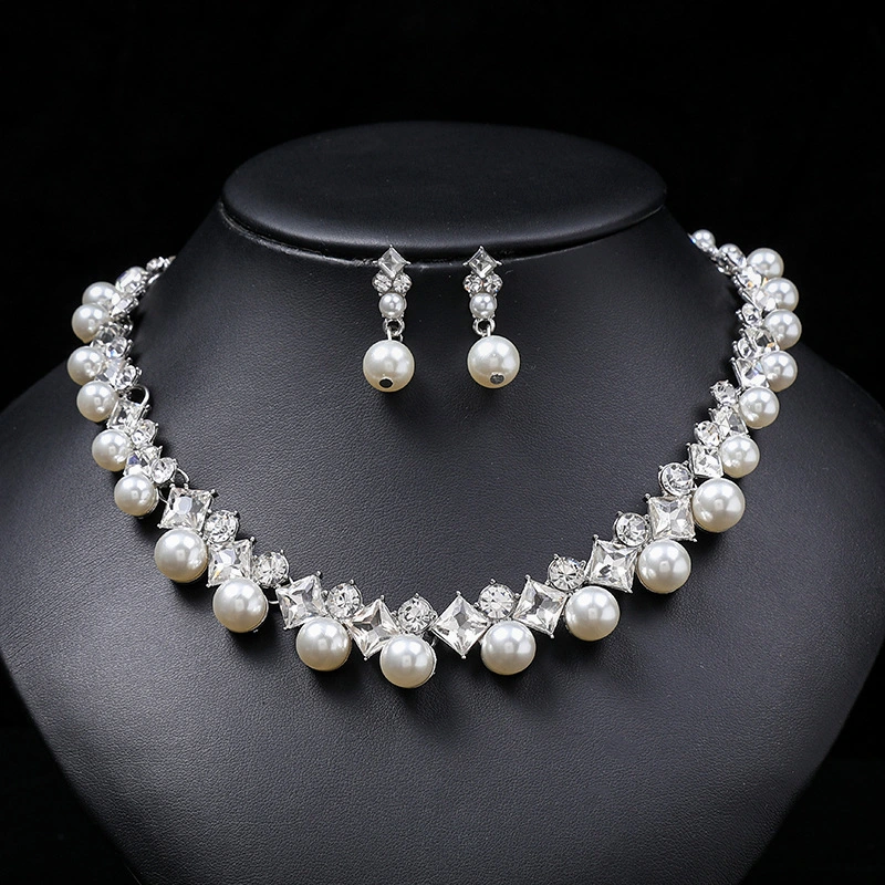 La mode en alliage de luxe de gros Choker Collier de perles Earrings Bijoux Set