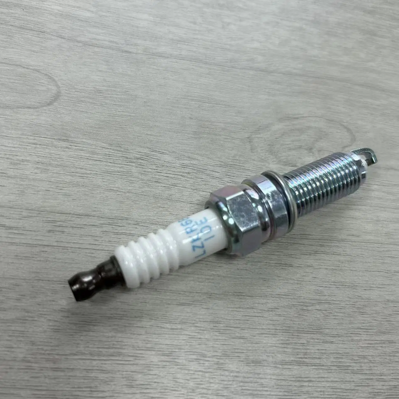 Super Quality Auto Parts Car Spark Plugs for KIA