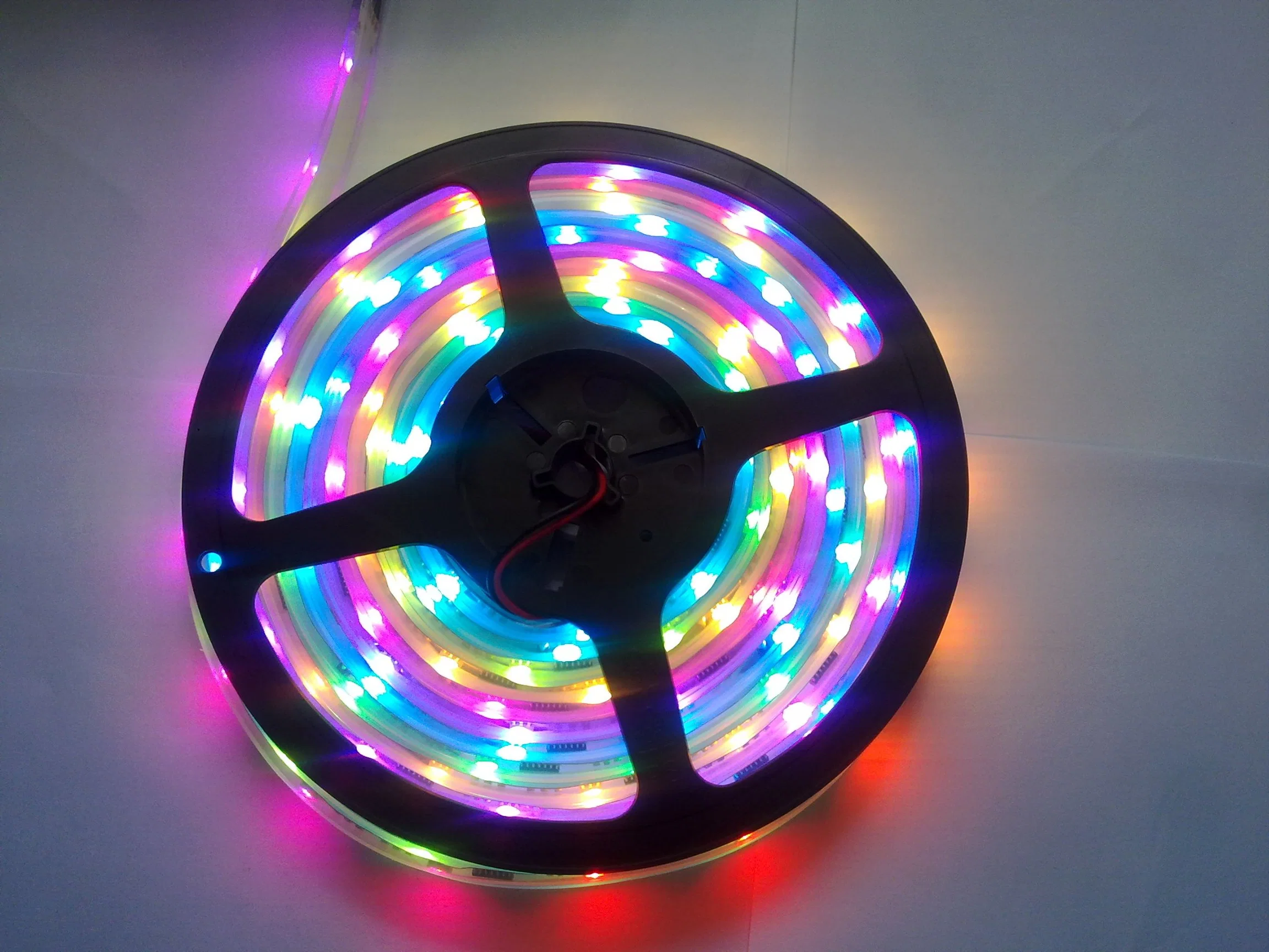 SMD5050 LED Strip Light 60LED/M Super Bright Flexible LED Stripe Tape Lighting with Decoration